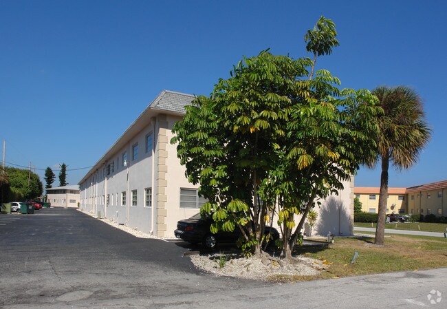Del Rio Apartments Rentals Boca Raton, FL