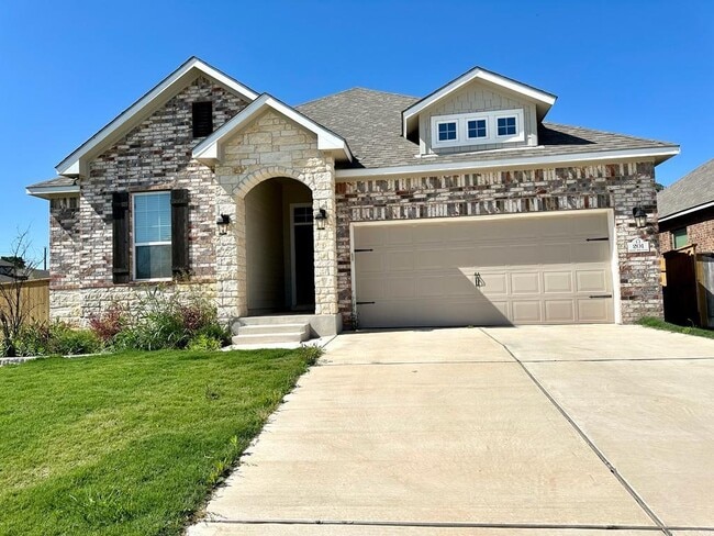 Building Photo - 201 Scenic Hills Cir