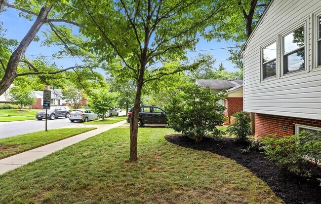 Photo - 10316 Julep Ave House