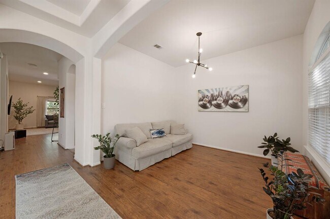 Building Photo - 2405 Tumbling River Dr