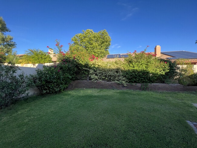 Building Photo - 24031 N 73rd Pl