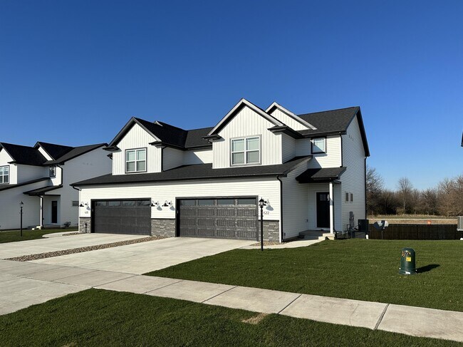 Building Photo - 602 Rapp Dr