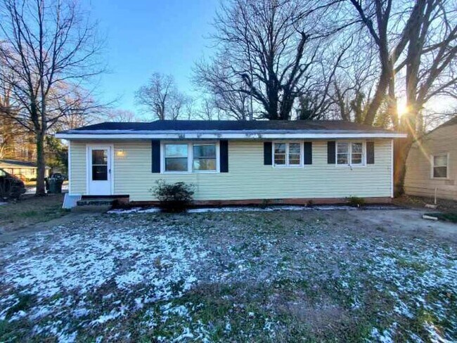 Building Photo - 4000 Fayette Cir