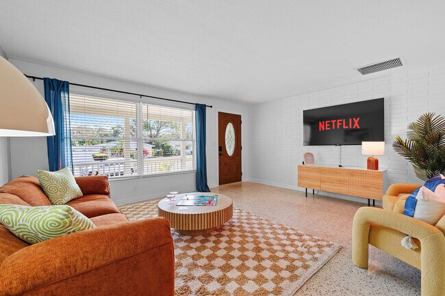 Foto del edificio - 1354 Chesterfield Dr