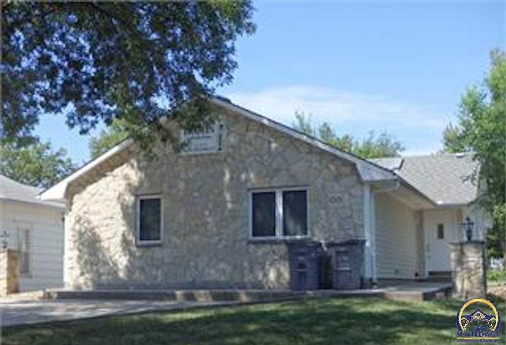1015 Sylvan St, Emporia, KS 66801 House Rental in Emporia, KS