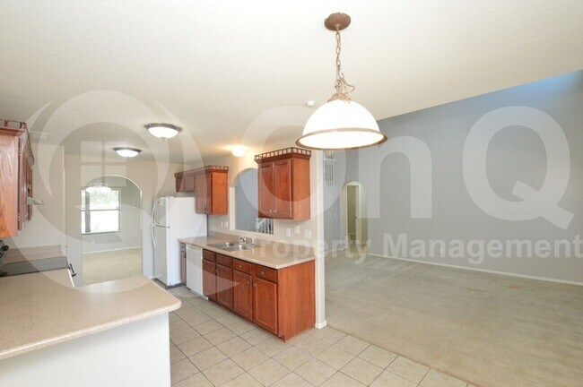 Foto del edificio - 9112 S Parkside Ln W