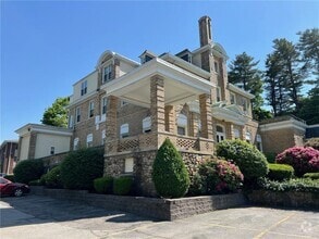 Building Photo - 901 Bernon St