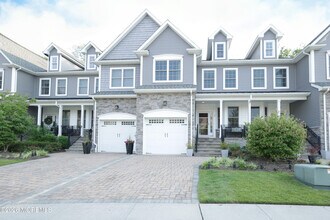 Building Photo - 10 Gonzalez Dr