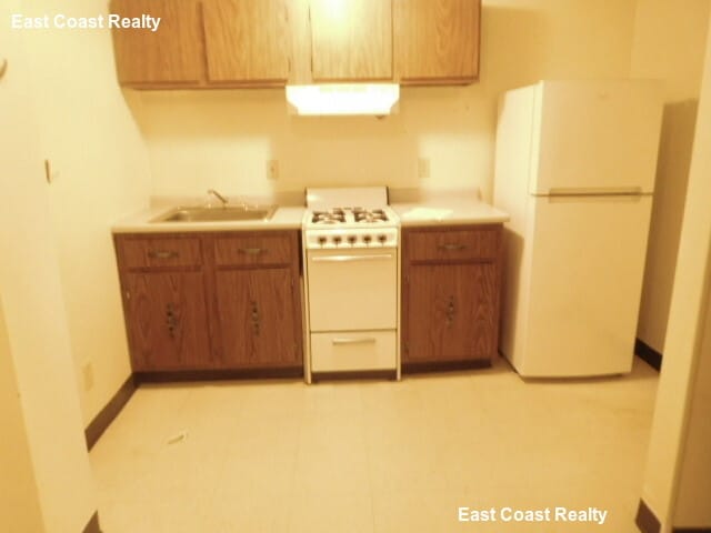 Foto del edificio - 230 Fuller St