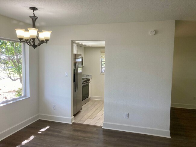 Foto del edificio - 2 bedroom, 2 bath condo ready to go!