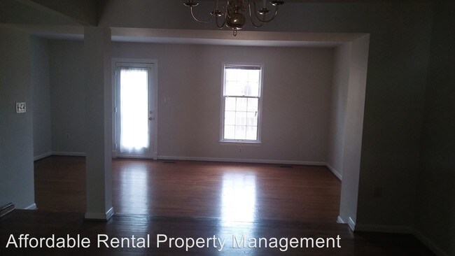 Building Photo - 3 br, 2.5 bath House - 8292 Waterside Court