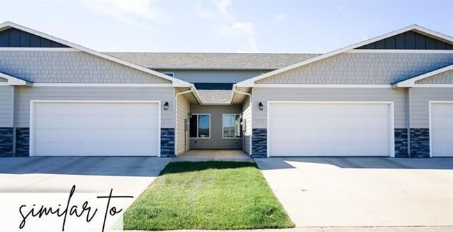 Building Photo - Modern Townhome on the Southside of Sioux ...