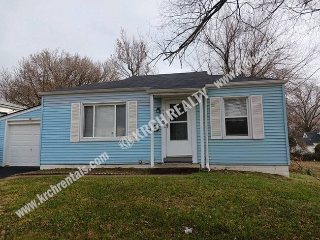 Building Photo - Comfortable 2-Bed Home with New Paint