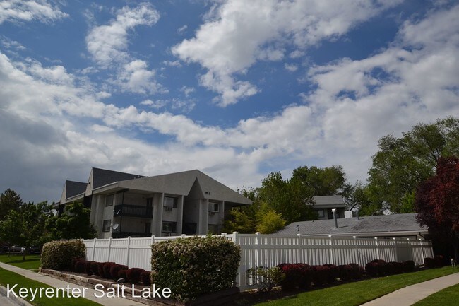 Foto del edificio - 3 br, 2 bath House - 233 E Hill Avenue #3