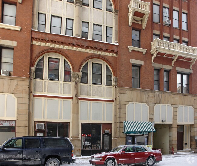 Building Photo - 530-544 Saint Peter St