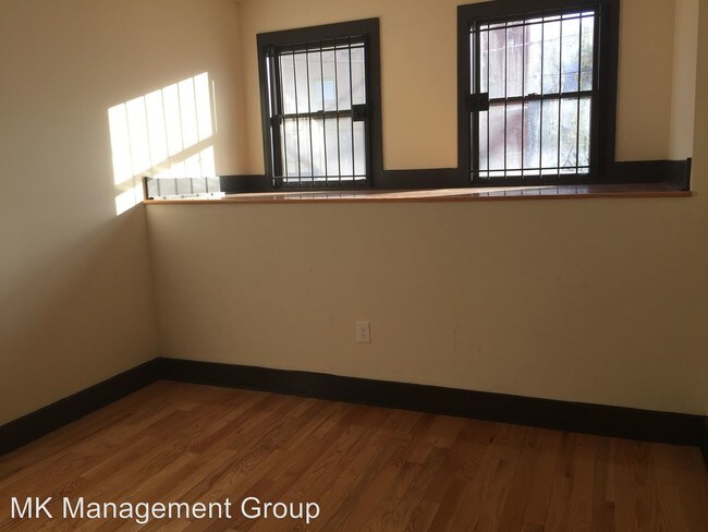 Building Photo - 4 br, 2 bath Room For Rent - 2030 N 18th St