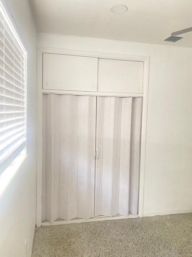 Foto del edificio - 6741 Charleston St