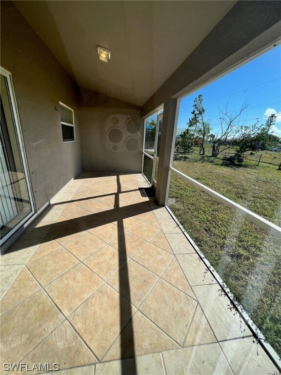 Foto del edificio - 922 NE 13th St