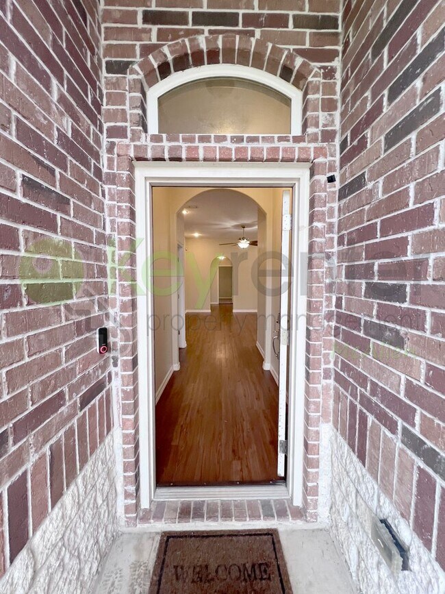 Foto del edificio - Beautiful 4bed/2bath home in Edinburg