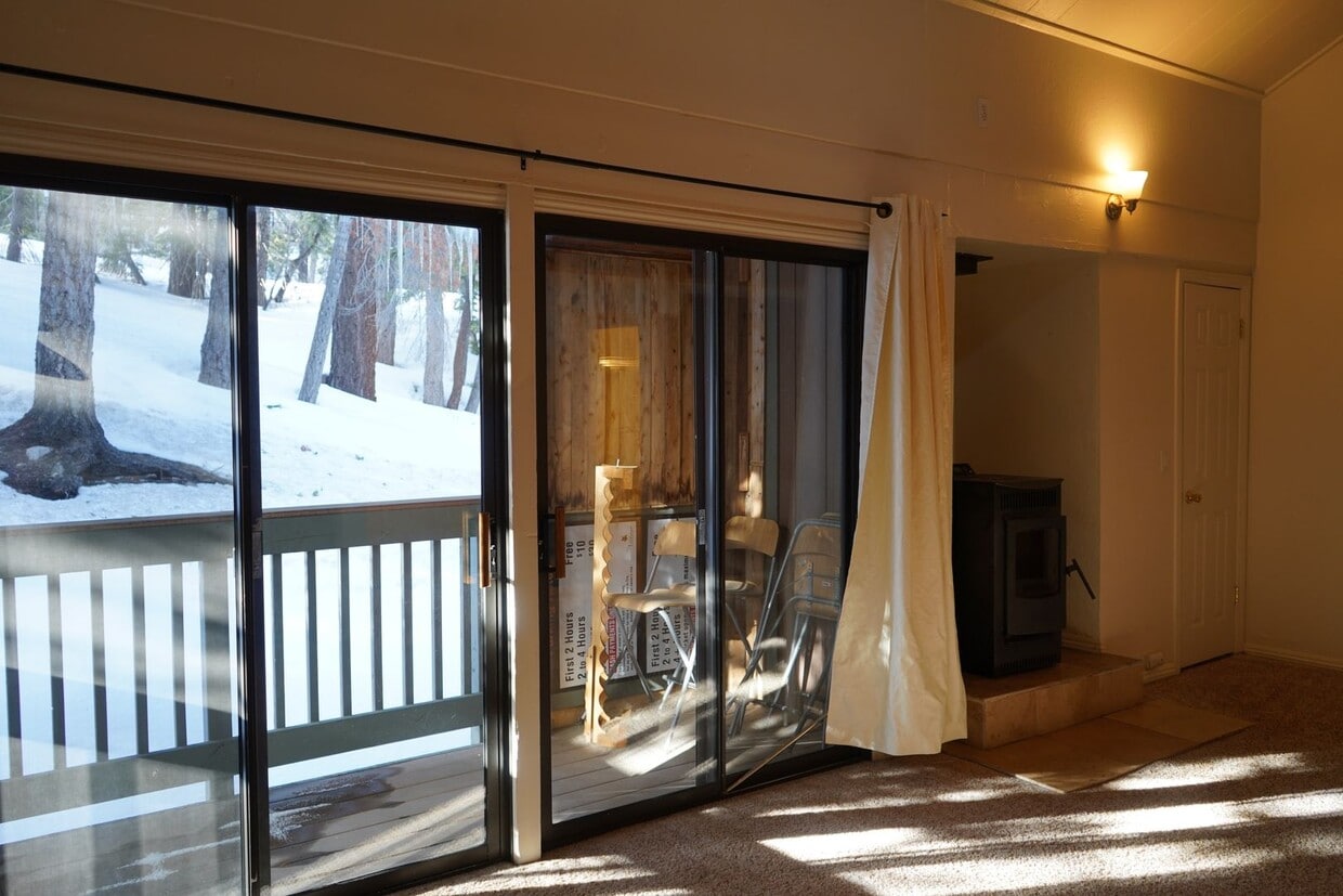 153 Lake Mary Rd Unit 10, Mammoth Lakes, CA 93546 Condo for Rent in