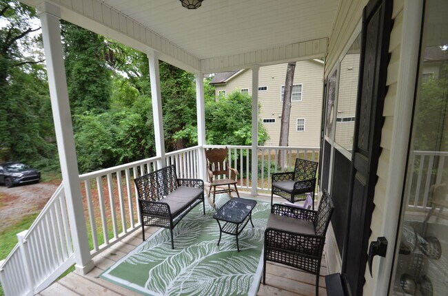 Building Photo - Modern Chapel Hill Retreat with Designer Finishes & Spacious Outdoor Living