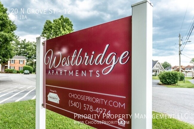 Photo - 420 N Grove St Apartment