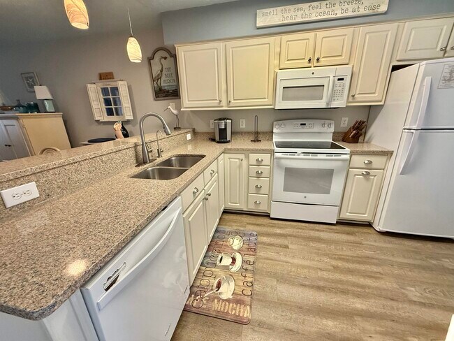 Building Photo - 676 Waterway Village Blvd