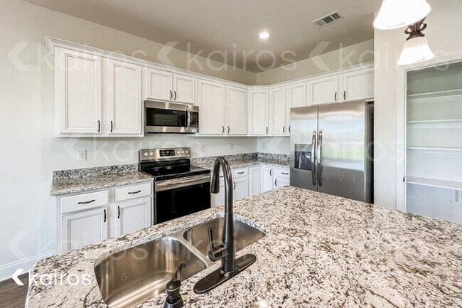 Foto del edificio - 21150 Chardonnay Dr