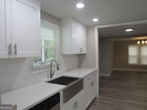 Building Photo - 112 Judy Ave