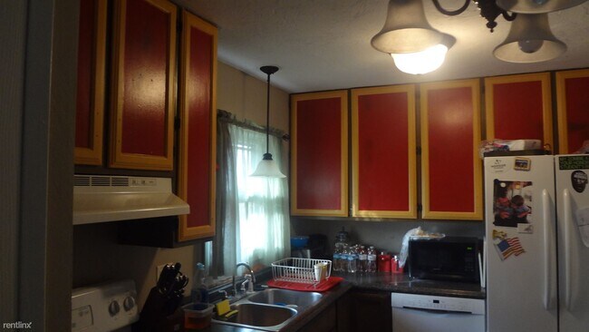 Foto del edificio - 3 br, 1.5 bath House - 1918 W Balsam Ct