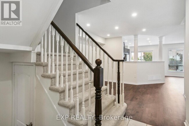 Building Photo - 2406 Baintree Crescent