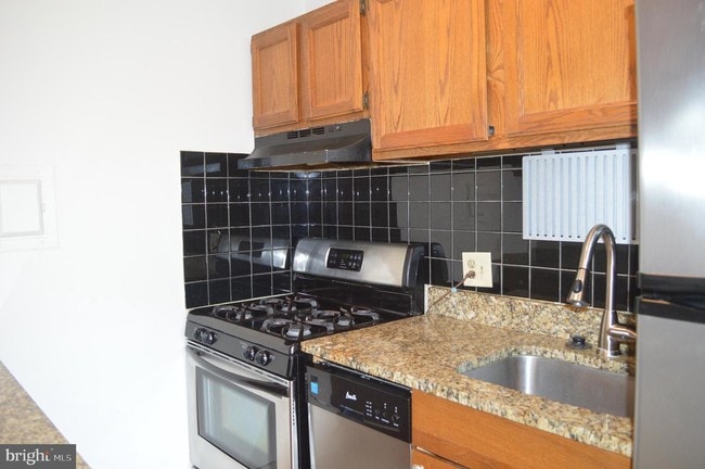 Building Photo - 1550 Renate Dr