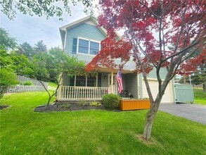 Building Photo - 9 Wisteria Ln