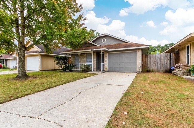 Foto del edificio - 23251 Tree House Ln