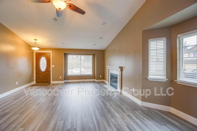 Foto del edificio - 5606 NE 48th Ave