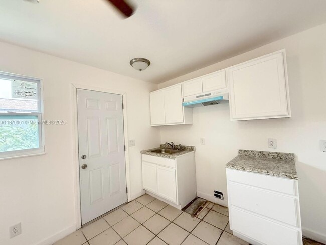 Foto del edificio - 5605 Ninth Ave