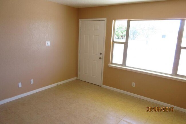 Foto del edificio - 1012 Georgetown Rd