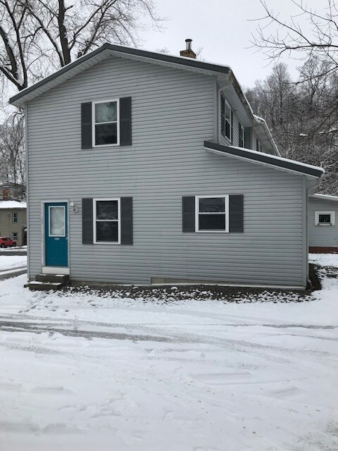 Building Photo - 237 Creamery Rd