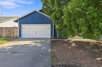 Building Photo - 615 Upton Dr