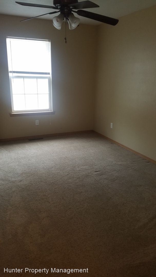 Building Photo - 107 Bailey Cir