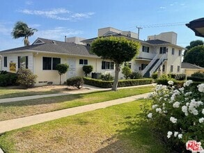 Building Photo - 10613 Crenshaw Blvd