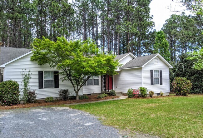 Building Photo - 115 Pecan Grove Dr