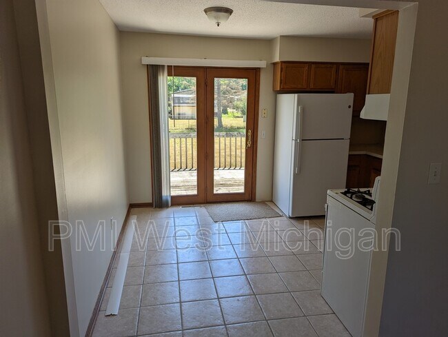 Foto del edificio - 402 60th St SE