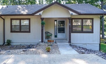 Building Photo - 2 Dulzura Ln