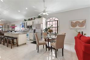 Foto del edificio - 15344 NW 1st St