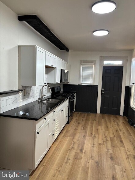 Foto del edificio - 747 S Lime St