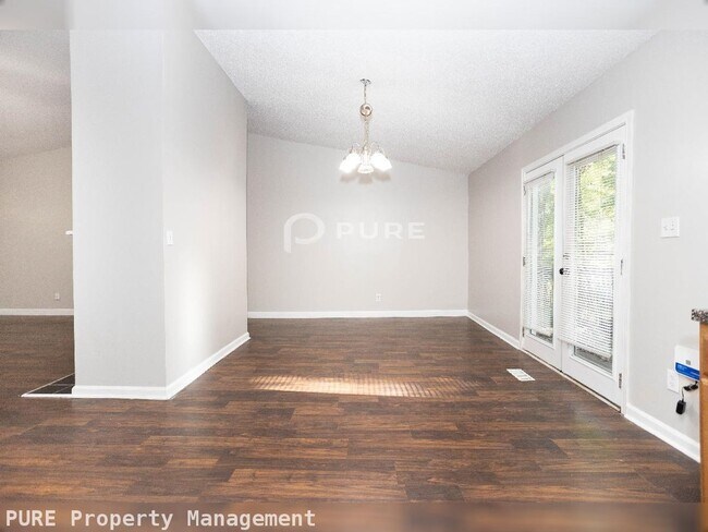 Foto del edificio - Price Drop Alert!   Rental Specials Available! Neal Avenue Home!  Available Now