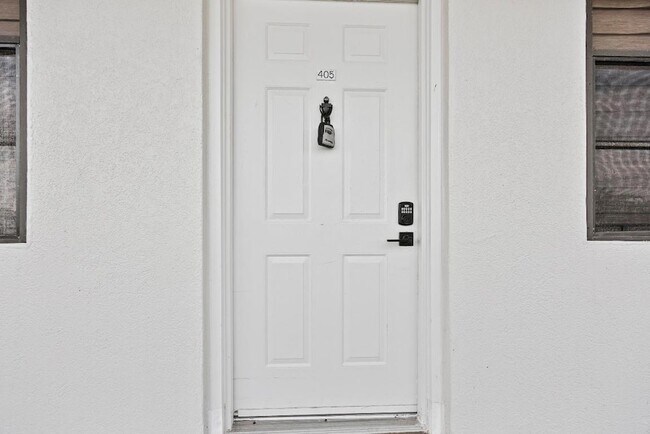 Foto del edificio - 3716 Whitehall Dr