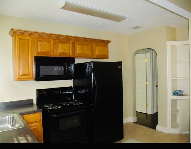 Foto del edificio - 1840 Avon Ave SW