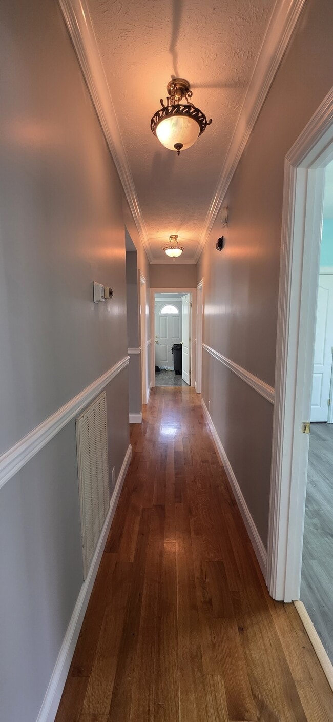 Foto del edificio - 789 Old Prospect Rd